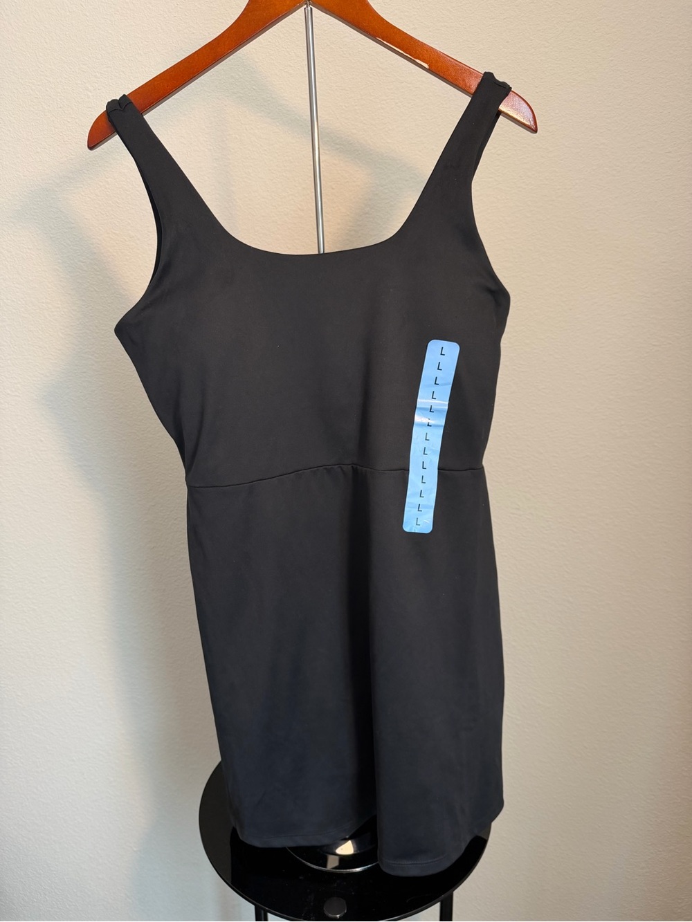 NWT GapFit Black Active Dress Built In Shelf Bra Shorts Pocket Womens Size L